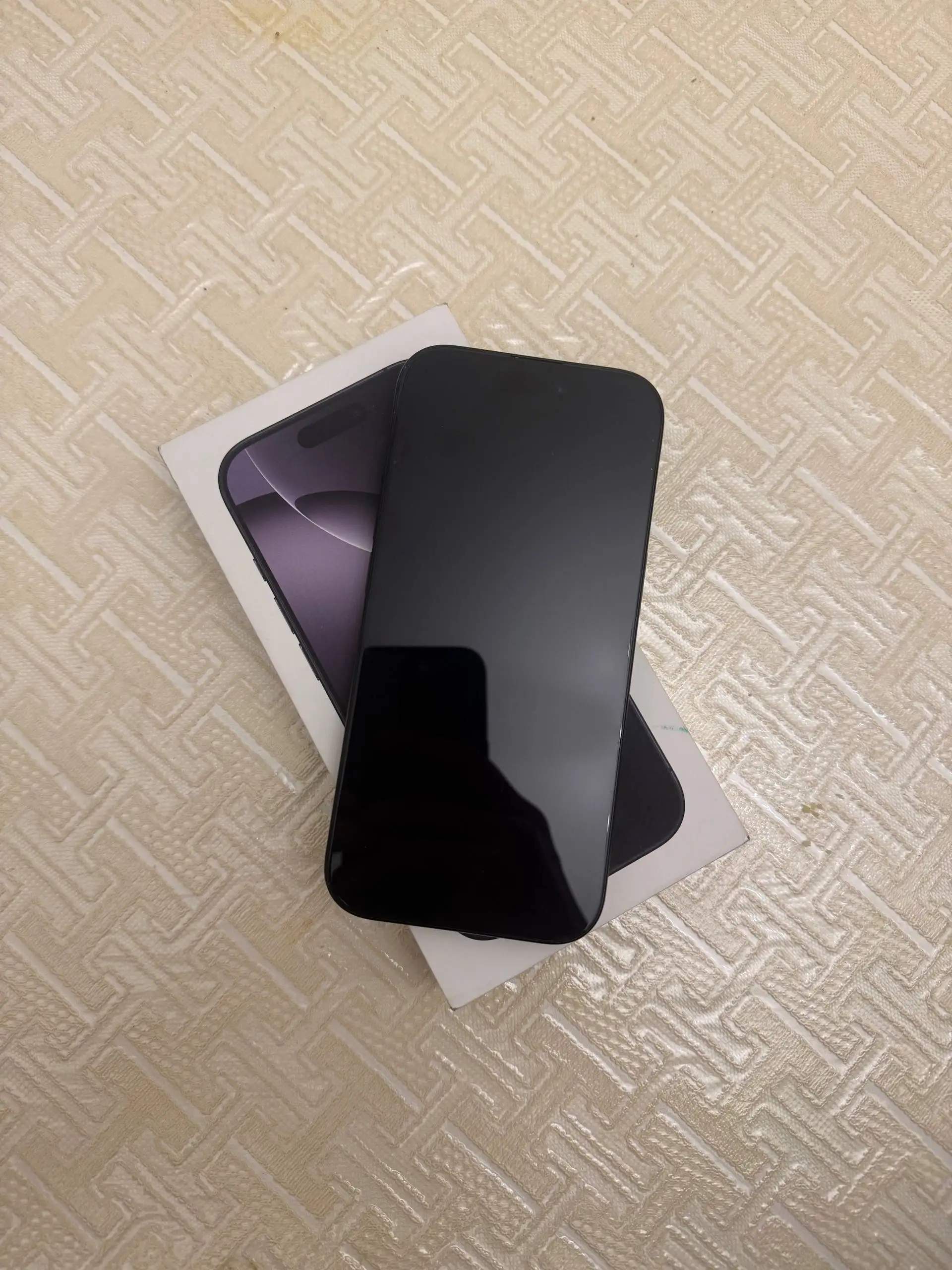 iPhone 16 Pro 256 ГБ в идеальном состоянии - Смартфоны и телефоны (Электроника) в Махачкала