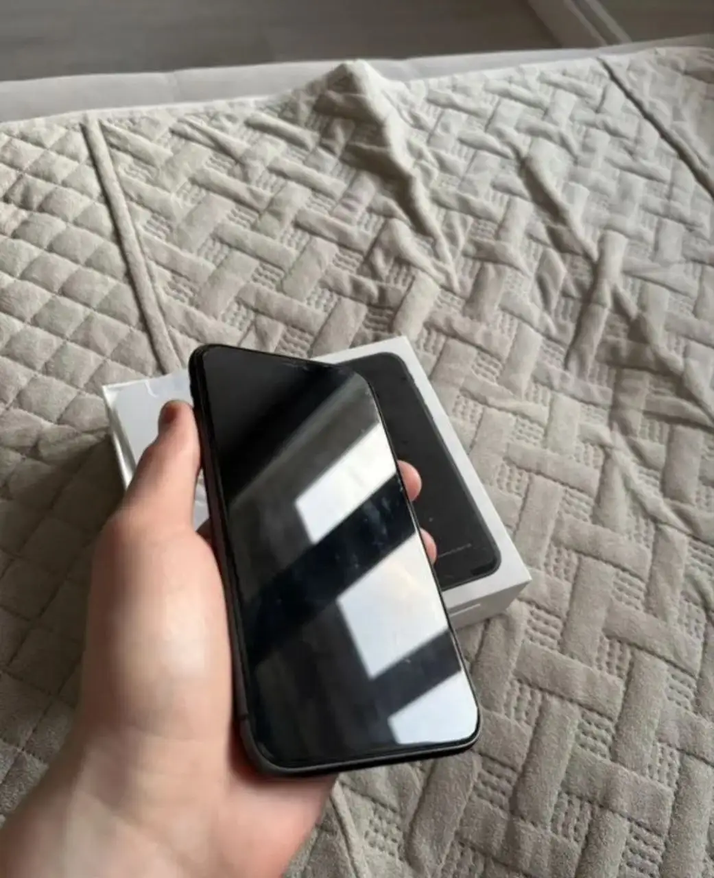 iPhone 11 64GB с eSIM - Мобильные телефоны (Электроника) в Махачкала