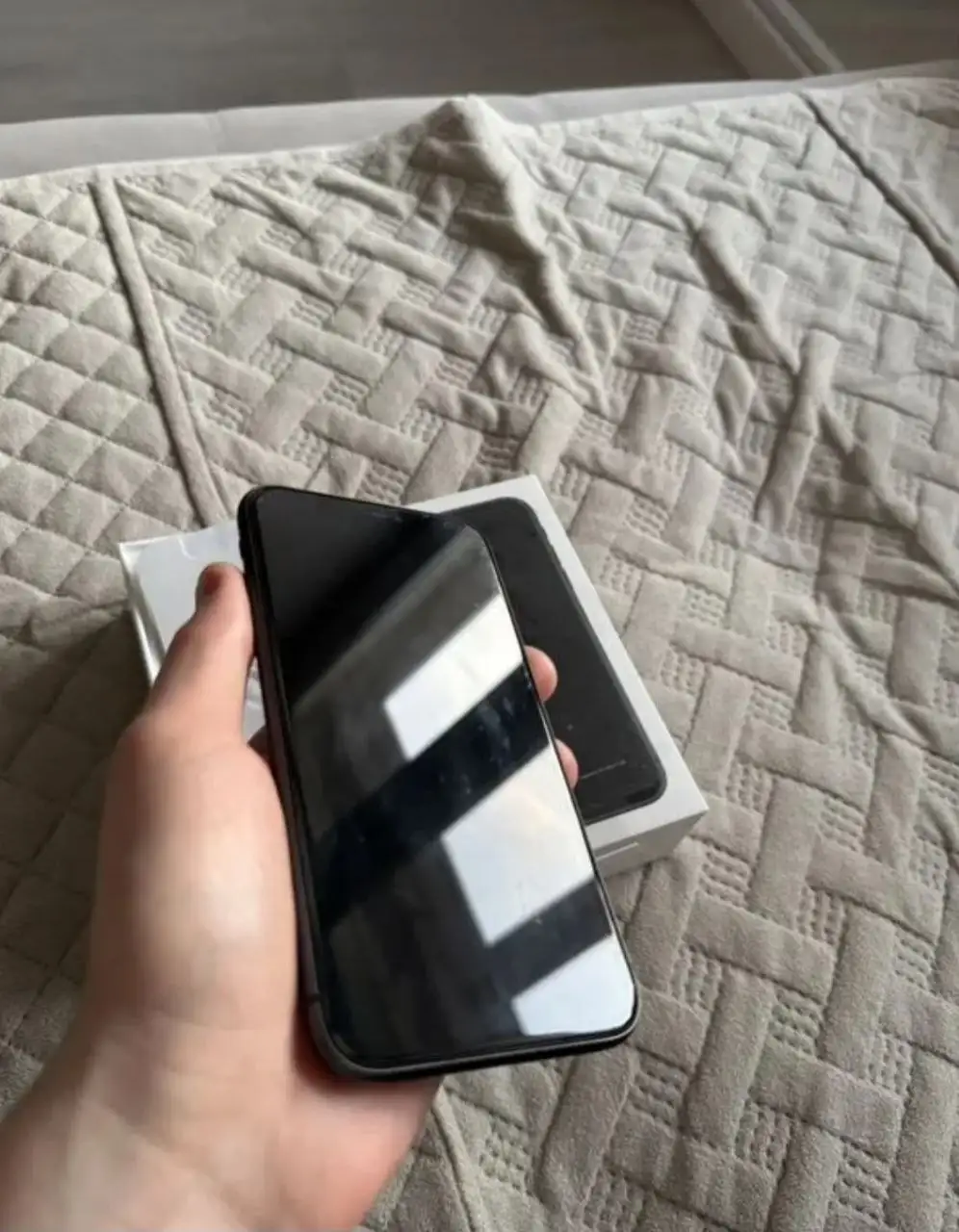 iPhone 11 64GB с eSIM - Мобильные телефоны (Электроника) в Махачкала