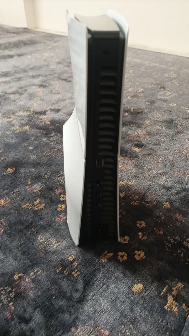 Продажа PS5 Slim в хорошем состоянии - Игровые консоли (Электроника) в Махачкала