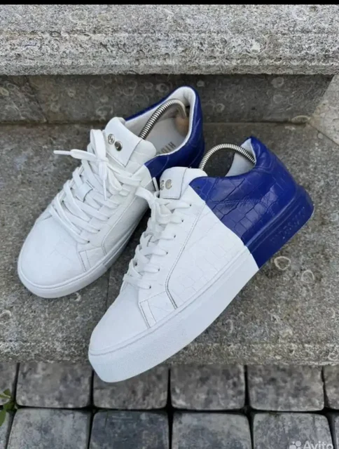 Кроссовки adidas, размер 42-44 - Куклы в Махачкала