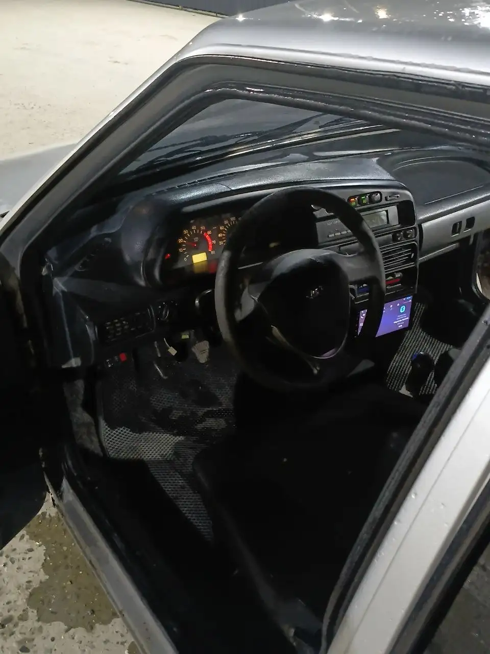 Автомобиль 2003 года с механической КПП - Легковые автомобили (Авто) в Махачкала
