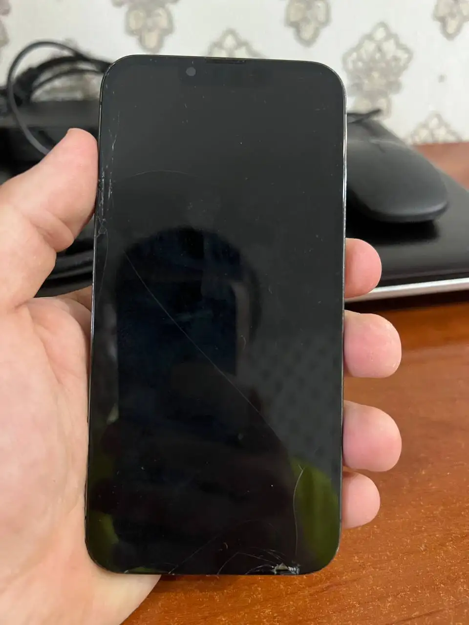 iPhone 13 Pro 128GB, Неисправен (Не видит SIM) - Смартфоны и телефоны (Электроника) в Махачкала