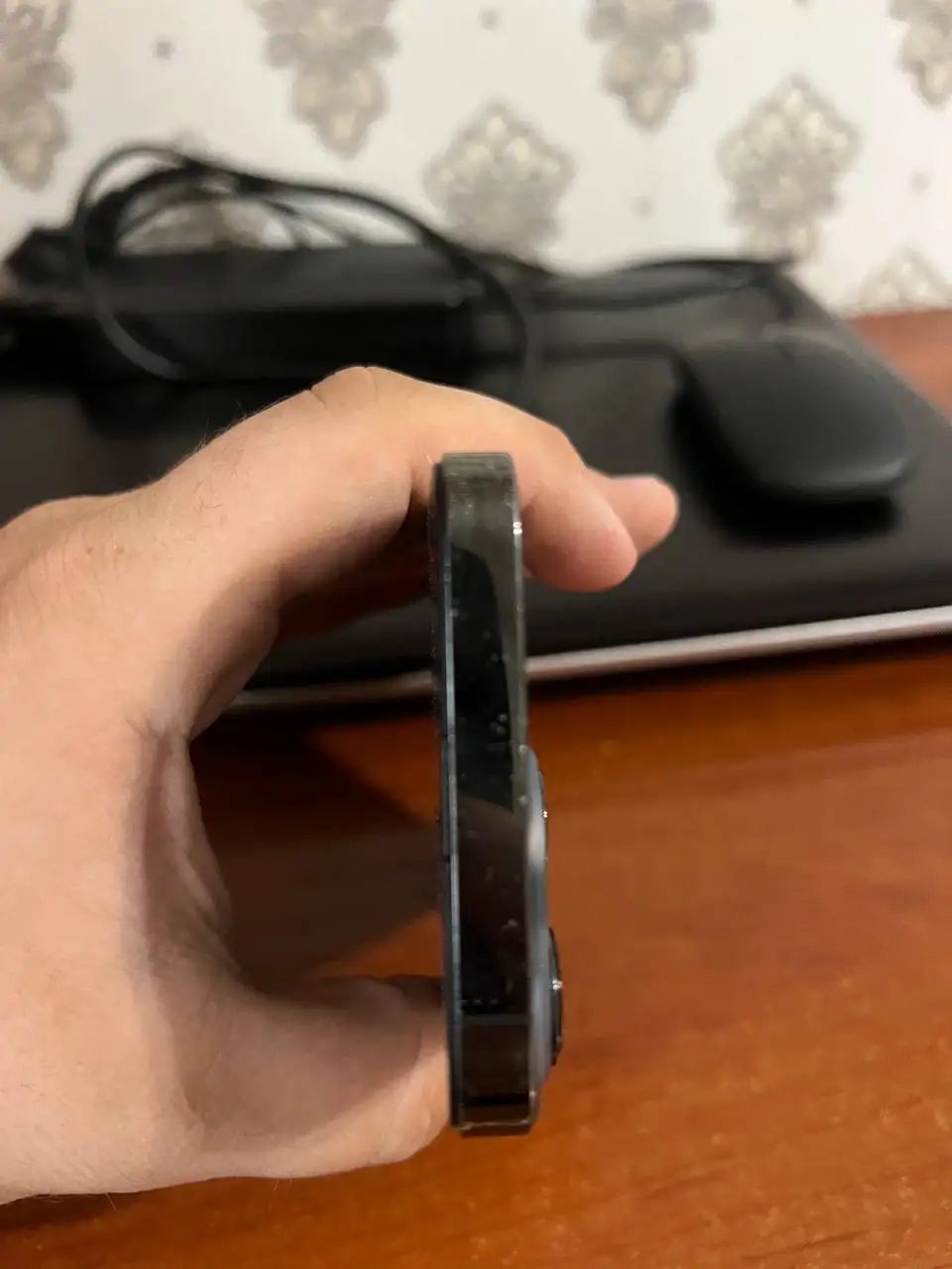 iPhone 13 Pro 128GB, Неисправен (Не видит SIM) - Смартфоны и телефоны (Электроника) в Махачкала