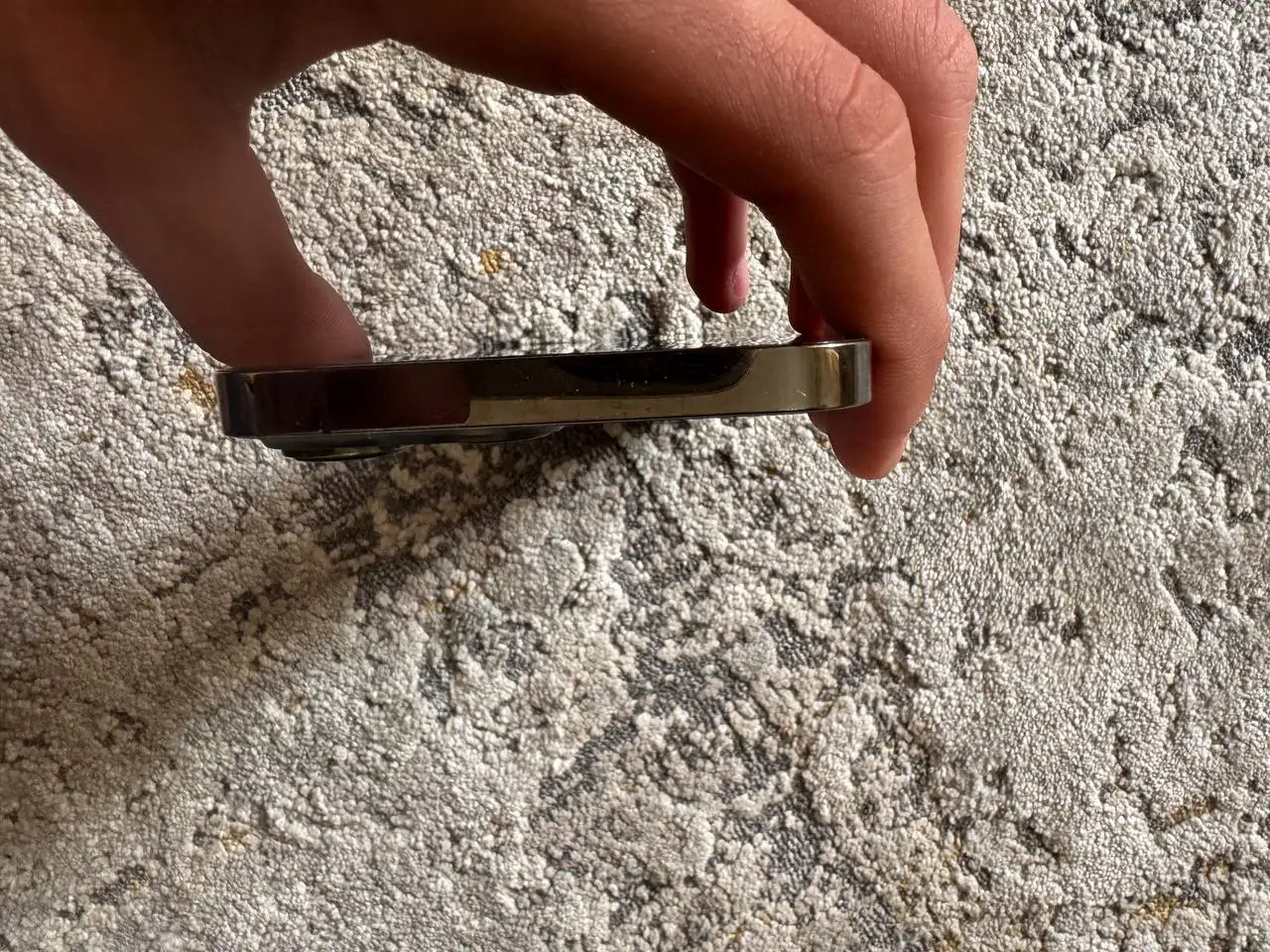 iPhone 13 Pro Max 256GB с разбитой задней крышкой - Смартфоны (Электроника) в Махачкала