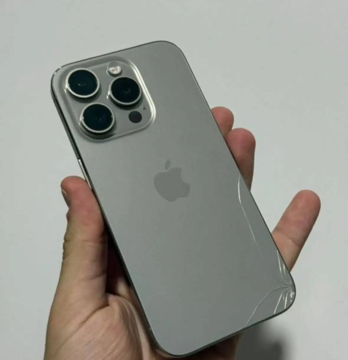 iPhone 15 Pro 256Gb новый с дефектом - Электроника в Махачкала
