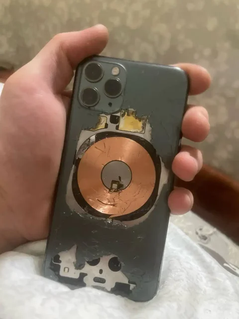 iPhone 11 Pro 256GB - Часы в Махачкала