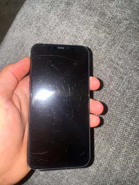 iPhone 11 Pro 256GB - Часы в Махачкала