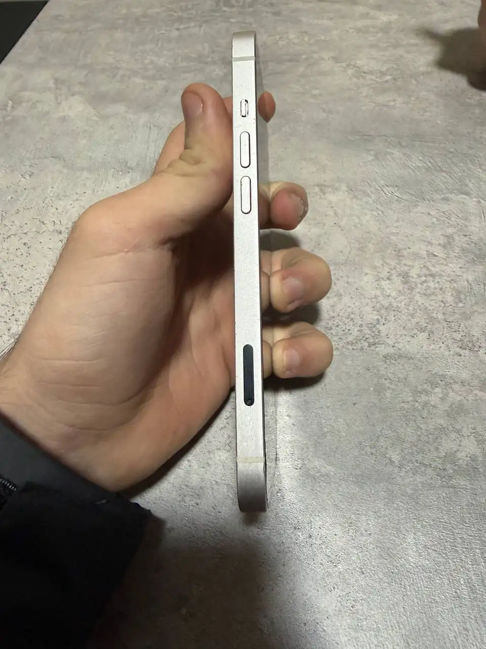 Обмен iPhone 13 Pro с доплатой - Мобильные телефоны (Электроника) в Махачкала