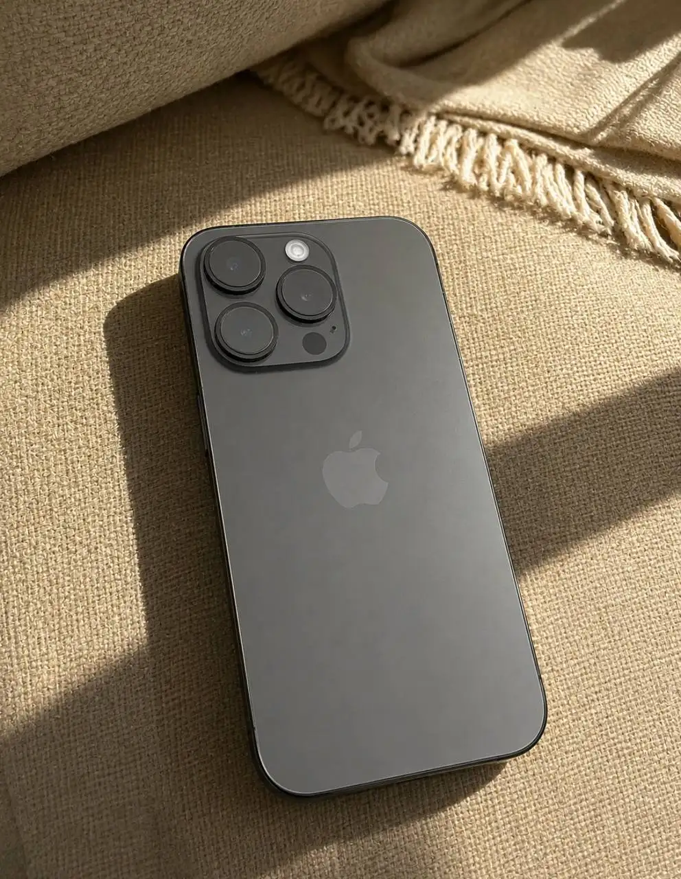 iPhone 14 Pro 128GB с заменой задней крышки - Смартфоны (Электроника) в Махачкала