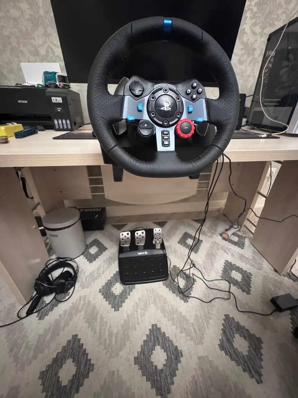 Logitech G29 руль с педалями - Игровые принадлежности (Электроника) в Махачкала
