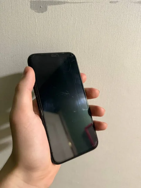 iPhone XR 128 ГБ черный, б/у - Телефоны в Махачкала