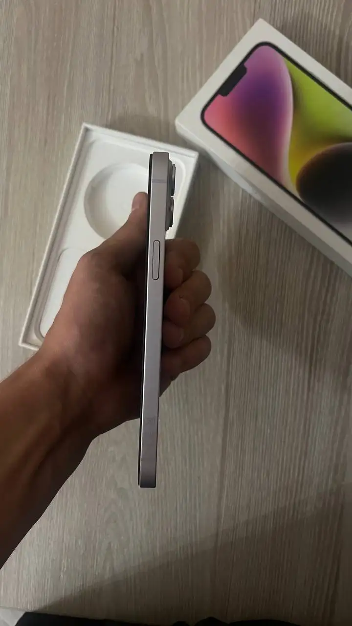 iPhone 14 Plus 256 ГБ, АКБ 85%, Face ID, менялся дисплей - Смартфоны и аксессуары (Электроника) в Махачкала