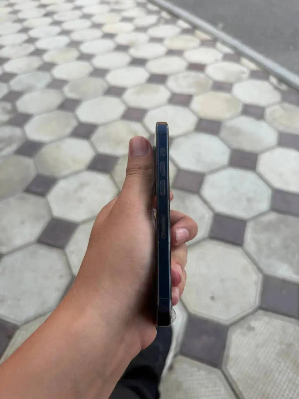 Обмен iPhone на скутер с доплатой - Смартфоны и телефоны (Электроника) в Махачкала