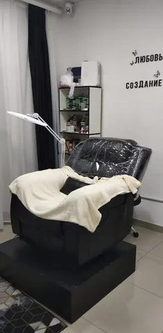 Сдается рабочее место для мастера по наращиванию ресниц - Ландшафтные работы в Краснодар