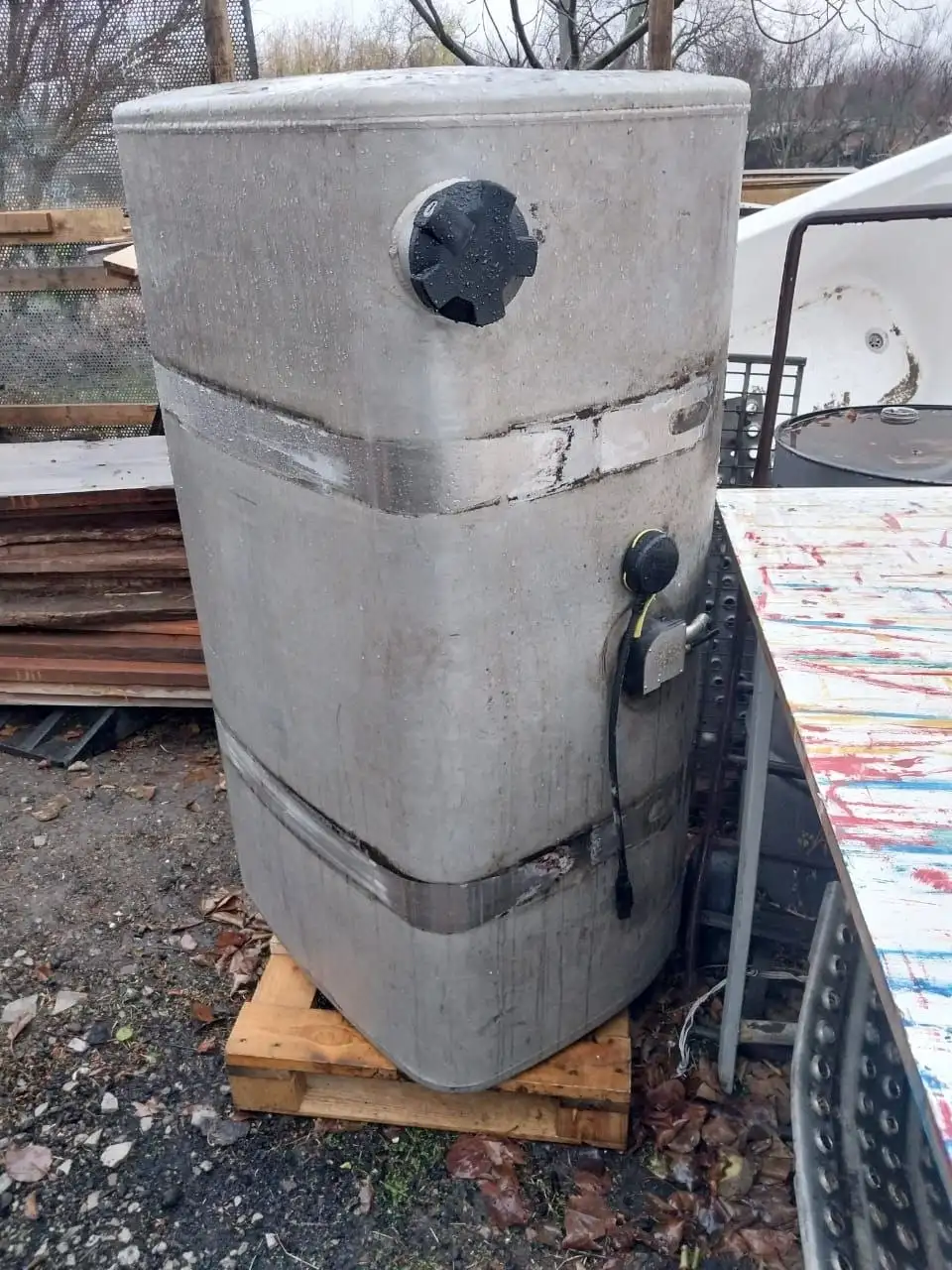 Продам бак на 600 литров - Хозяйственные товары (Барахолка) в Краснодар