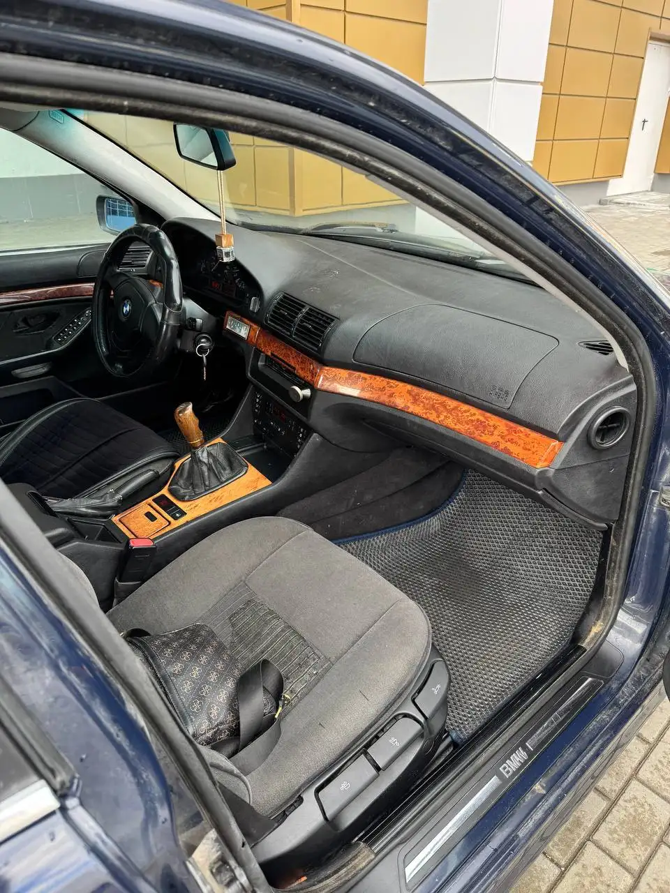 BMW 5 E39 1998 года - Легковые автомобили (Авто) в Екатеринбург