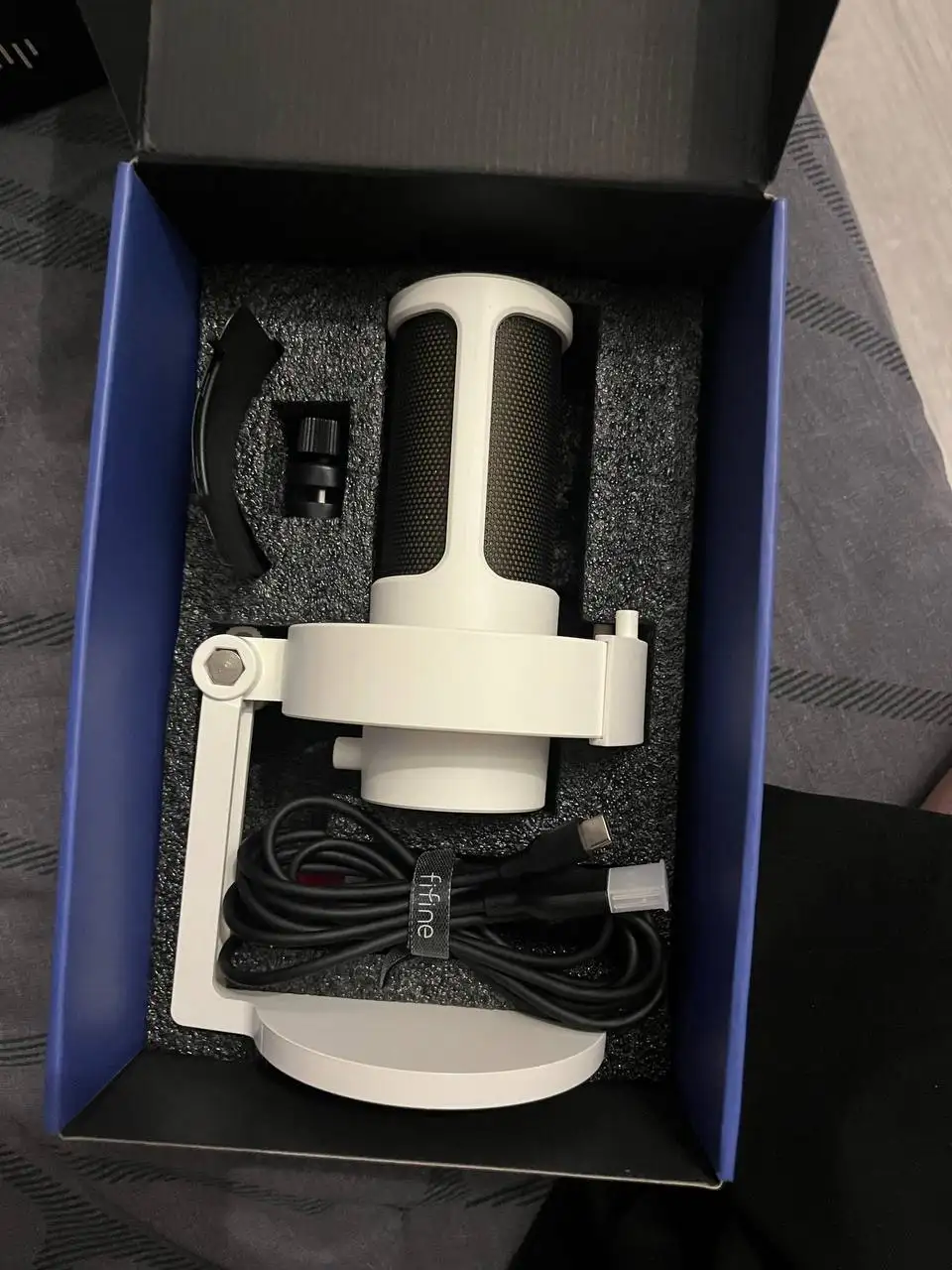Продам игровой микрофон FiFine почти новый - Аудиотехника (Электроника) в Краснодар