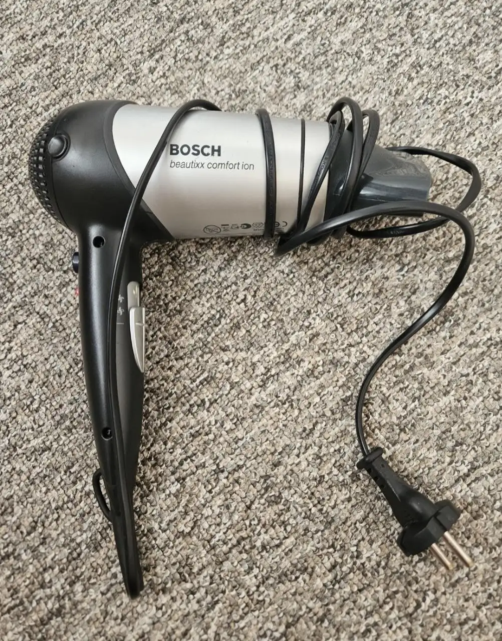 Рабочий фен с двумя скоростями и холодным режимом - Барахолка в Краснодар