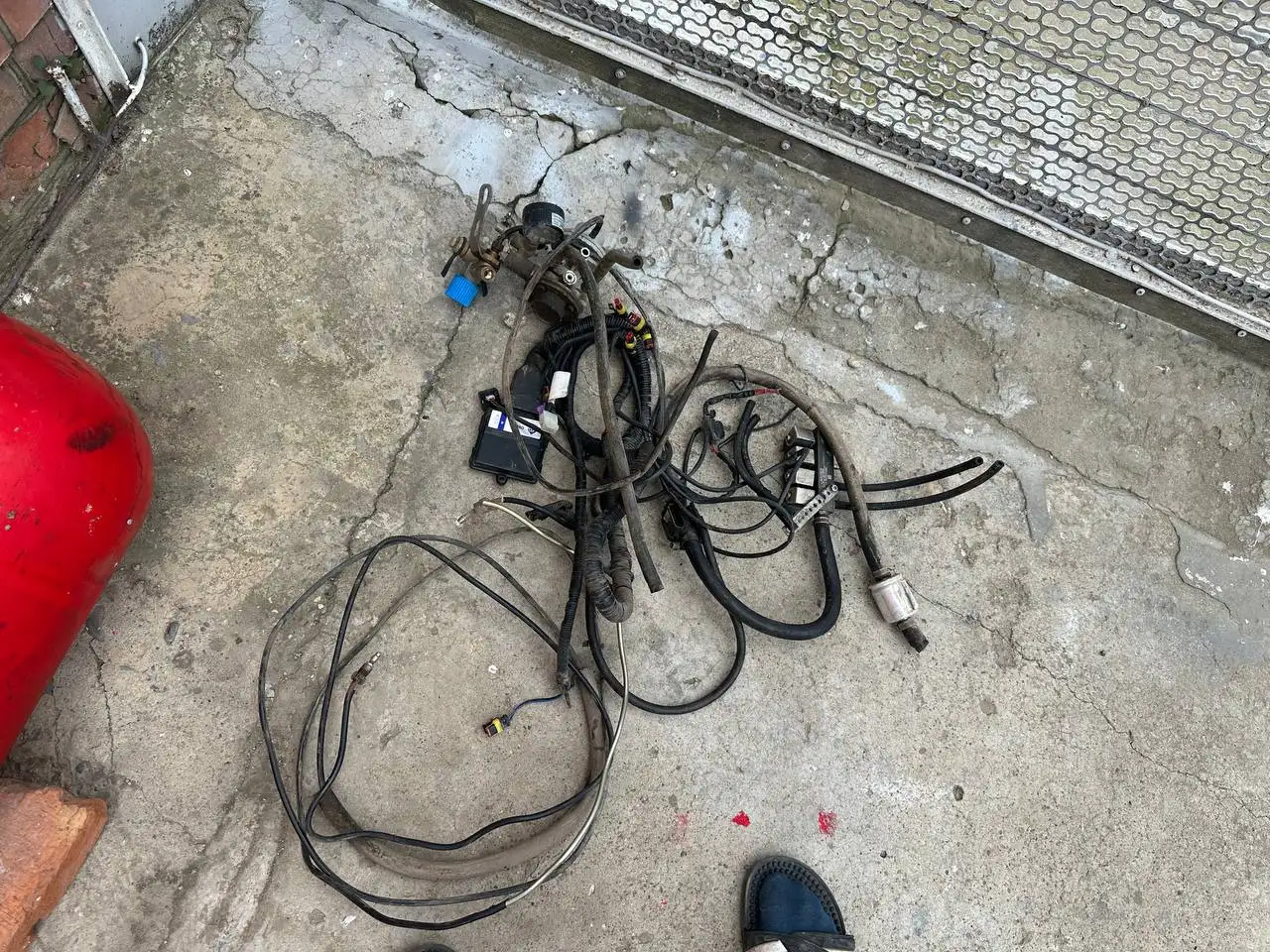 Метан полный комплект с Весты - Газобаллонное оборудование (ГБО) (Запчасти) в Краснодар