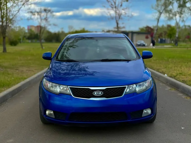 KIA Cerato 1.6, 2010 - Мотоциклы в Мариуполь