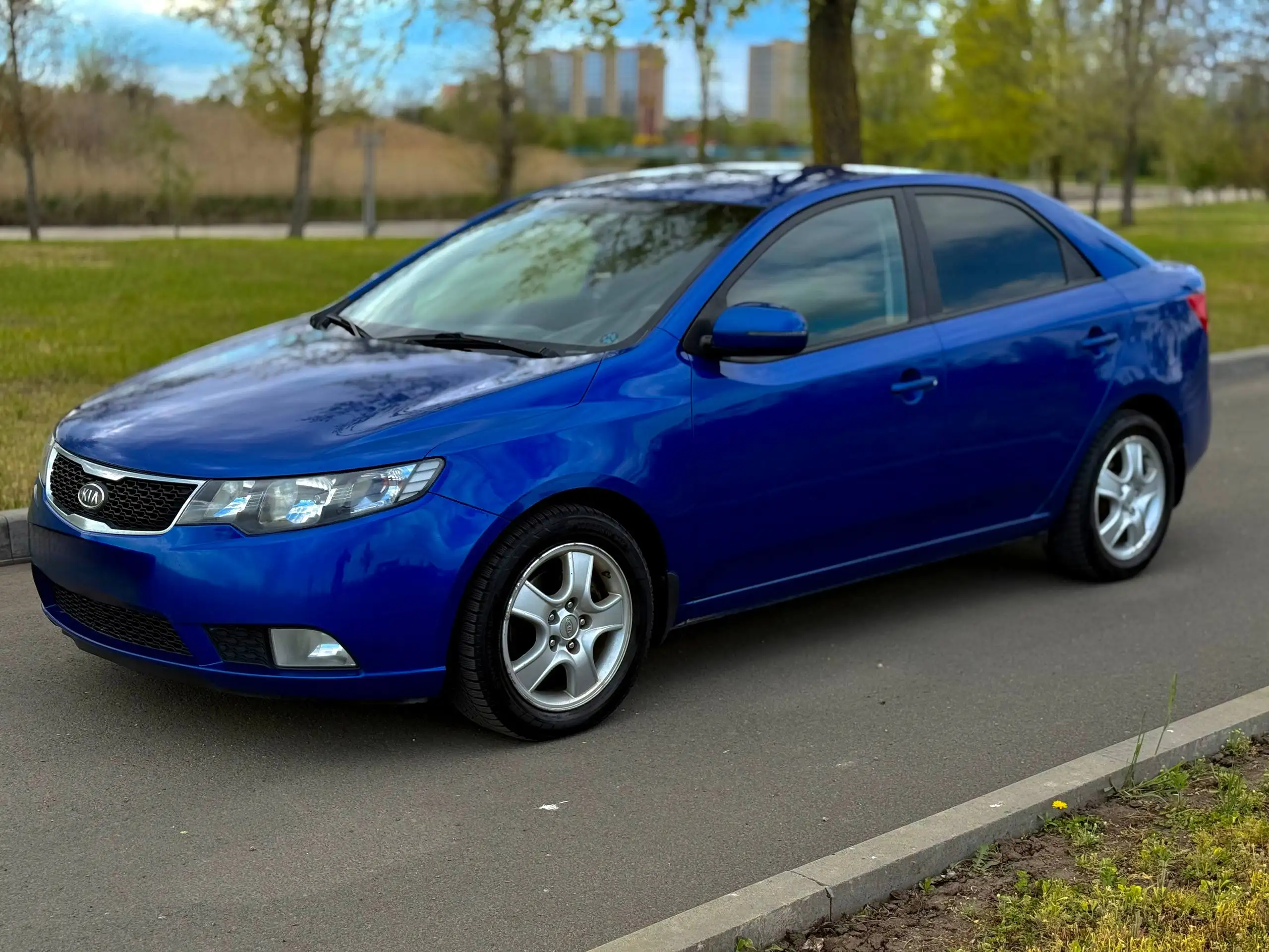 KIA Cerato 1.6, 2010 - Авто в Мариуполь