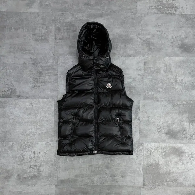 Одежда размерный ряд S-M-L-XL - Кроссовки в Самара