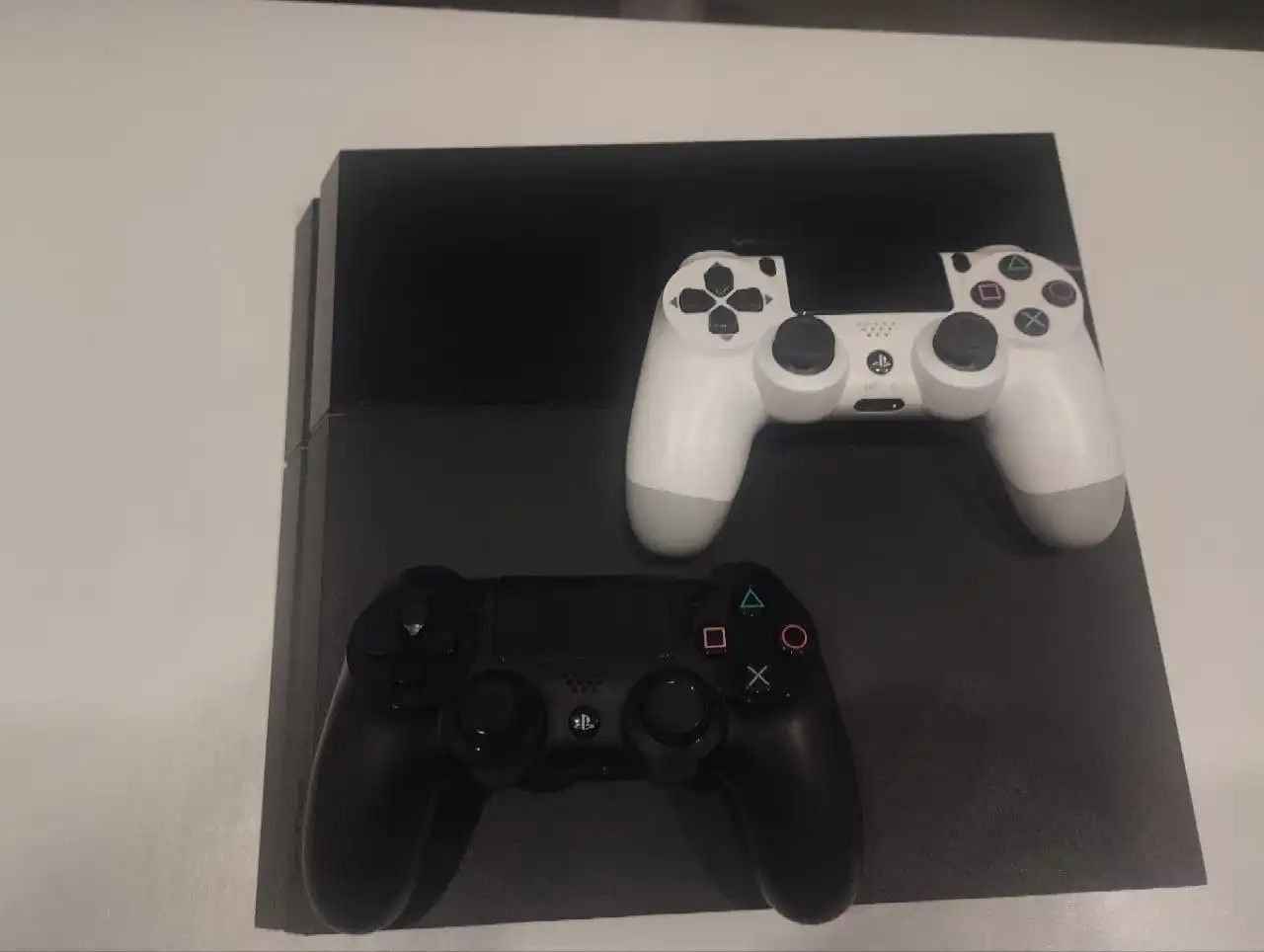 Продам PlayStation 4 - Игровые приставки (Электроника) в Самара