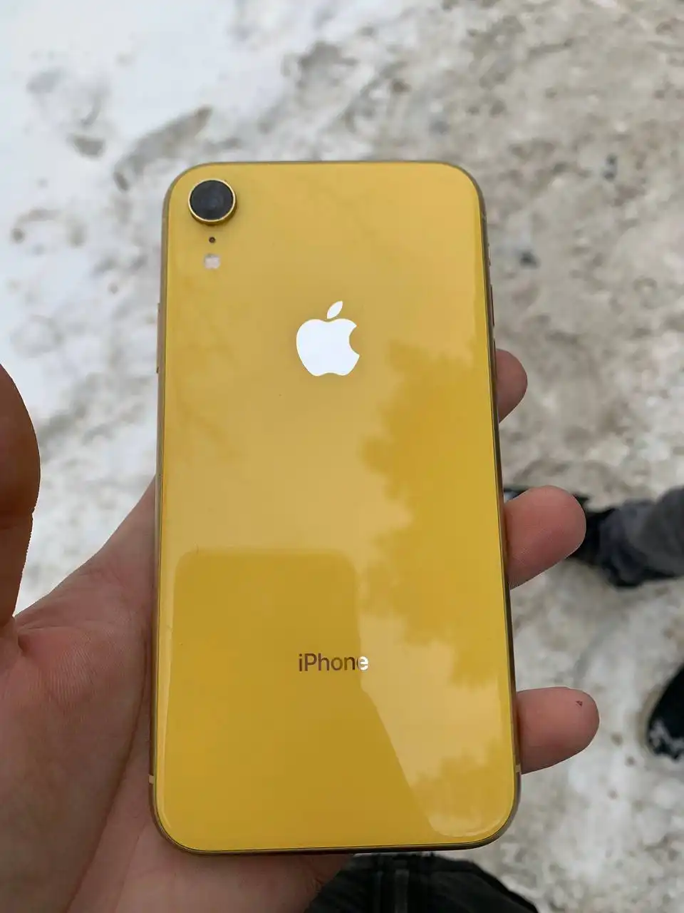 Продажа iPhone XR 64GB желтый с аксессуарами - Смартфоны (Электроника) в Самара