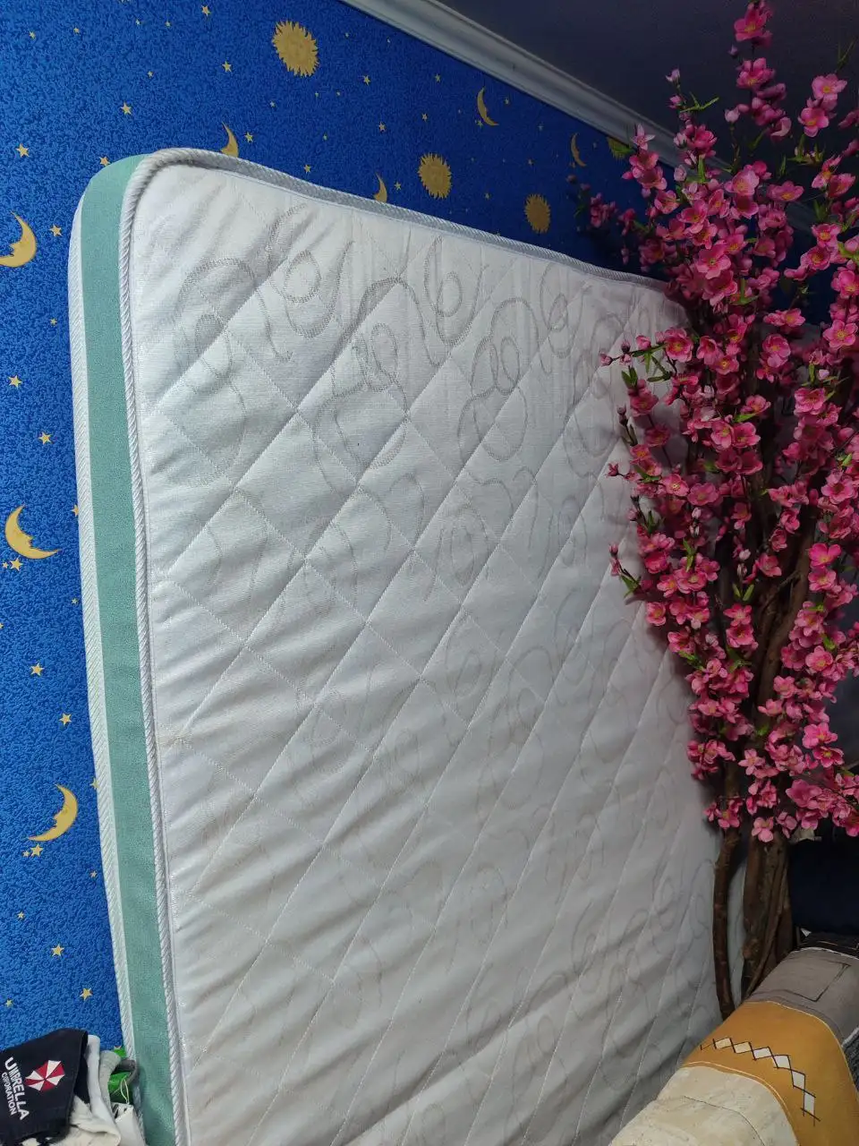 Продам матрас 200×200 новый и кровать 180×200 - Барахолка в Самара