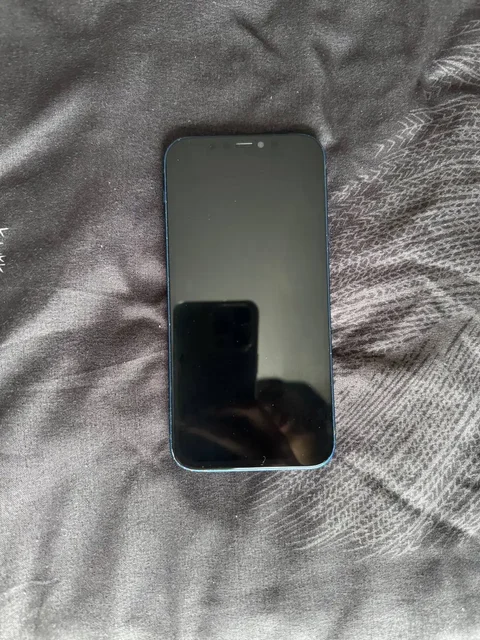 Продаем iPhone 12 в синем цвете - Смартфоны и телефоны в Самара