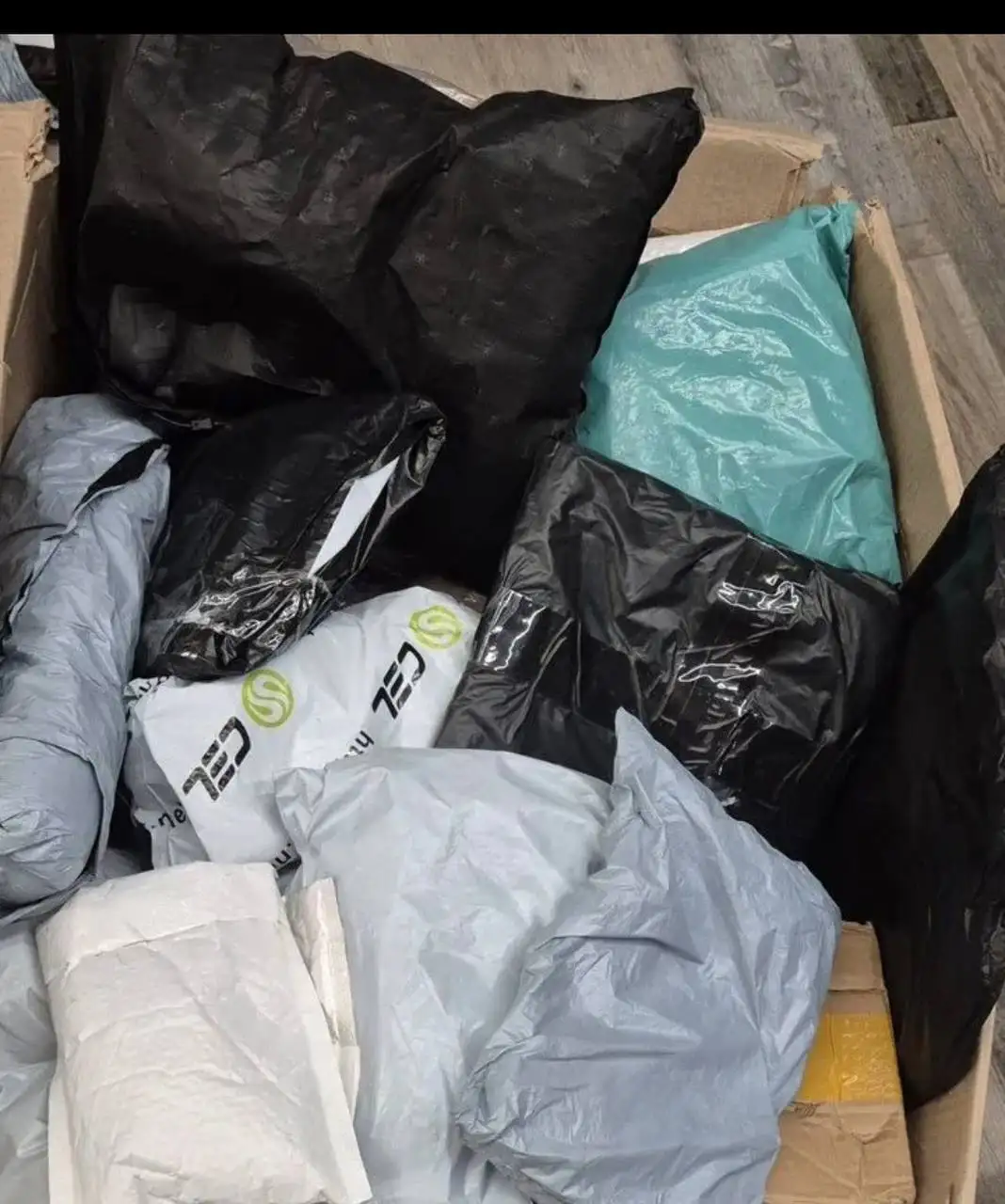 Вещи коробкой - Барахолка в Самара