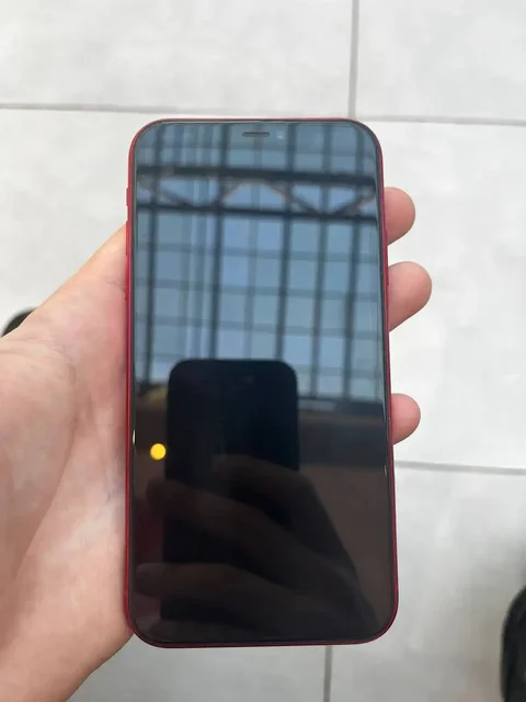 Продам iPhone 11 128GB с замененным экраном - Вейпы и электронные сигареты в Самара