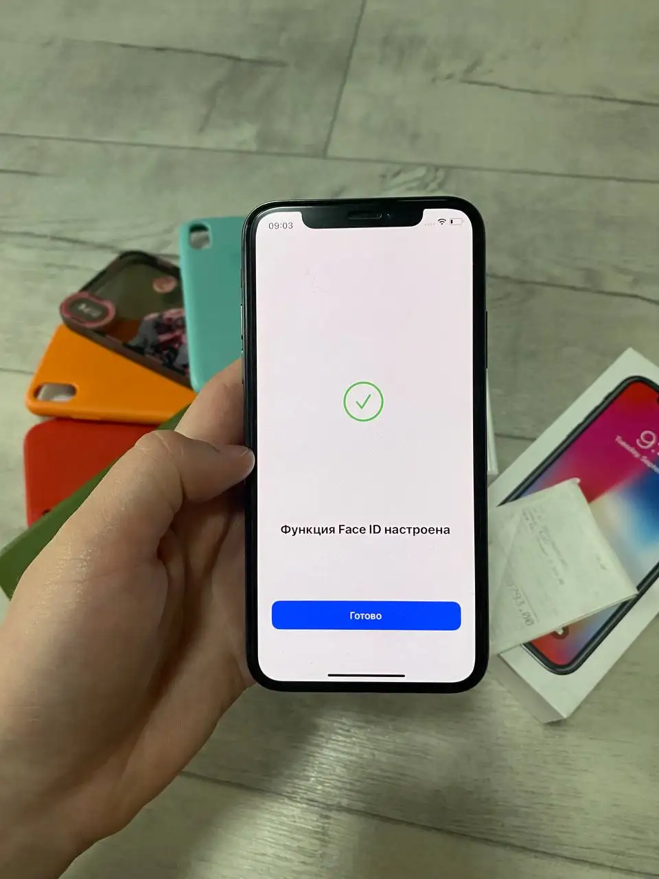 iPhone X 64 ГБ с защитным стеклом, АКБ 85% - Смартфоны (Электроника) в Самара