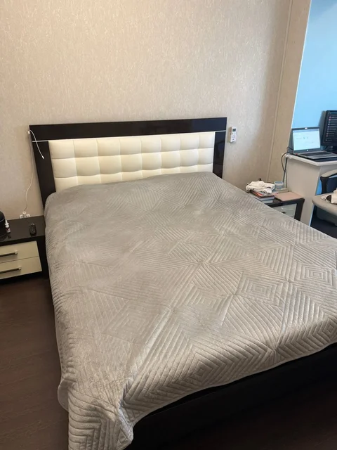 Спальный гарнитур (кровать, матрас, тумбочки, шкаф) - частное объявление в Самара