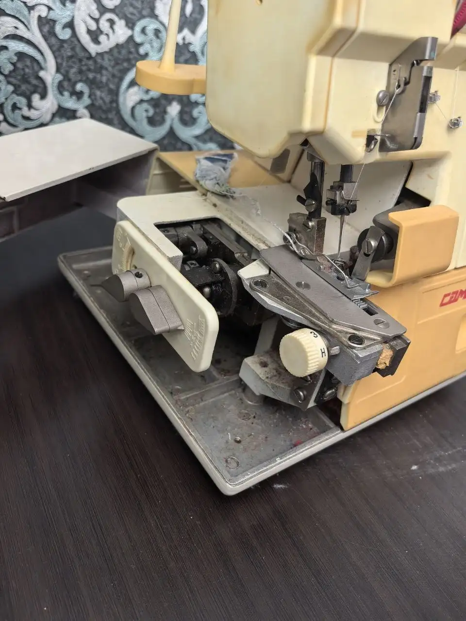 Продам оверлок - Барахолка в Самара