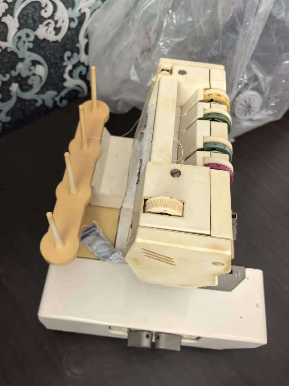 Продам оверлок - Барахолка в Самара