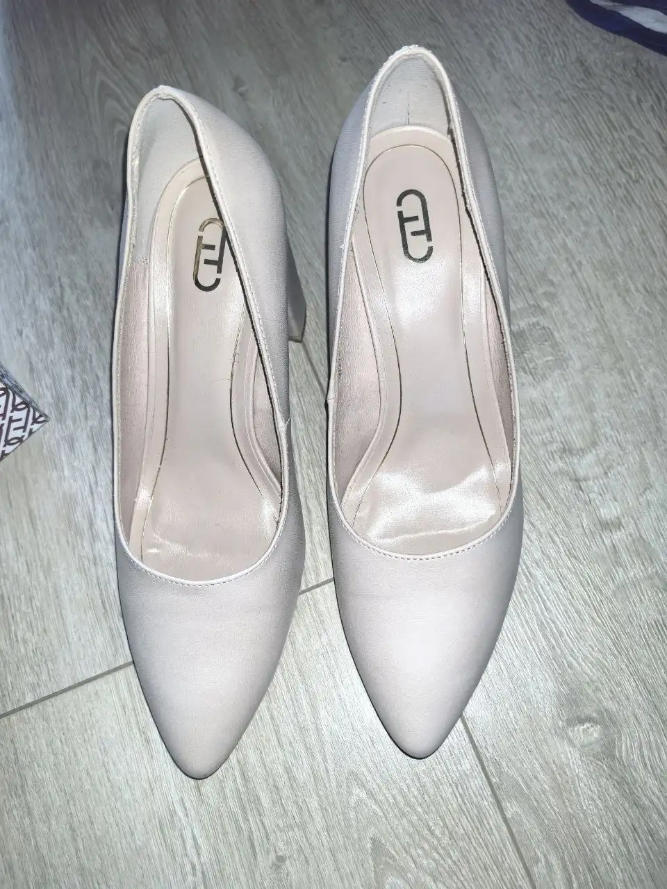 Туфли с небольшими дефектами - Обувь (Одежда) в Самара