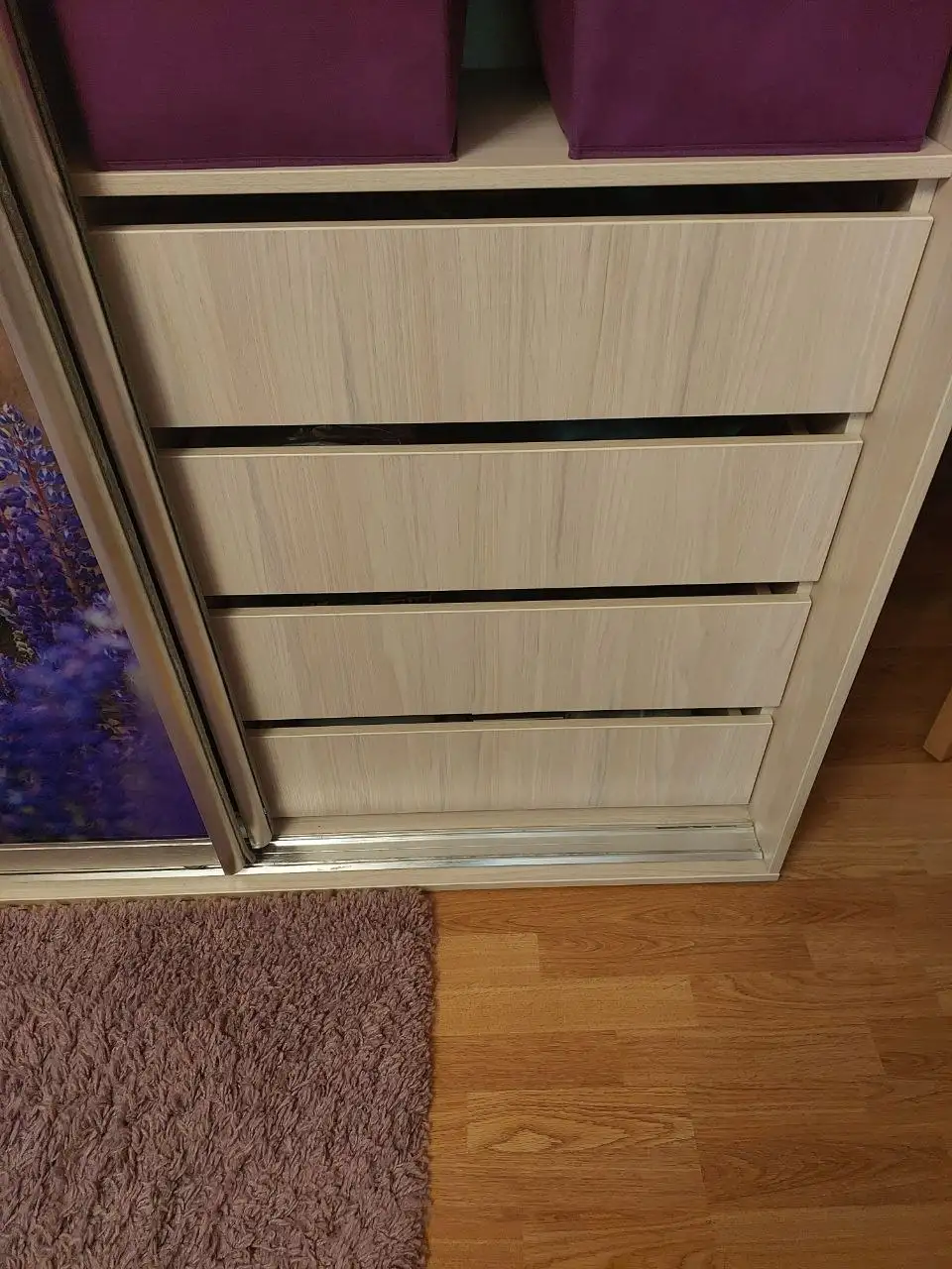 Шкаф купе зеркальный с лавандово-серыми вставками - Мебель (Для дома и дачи) в Гранный