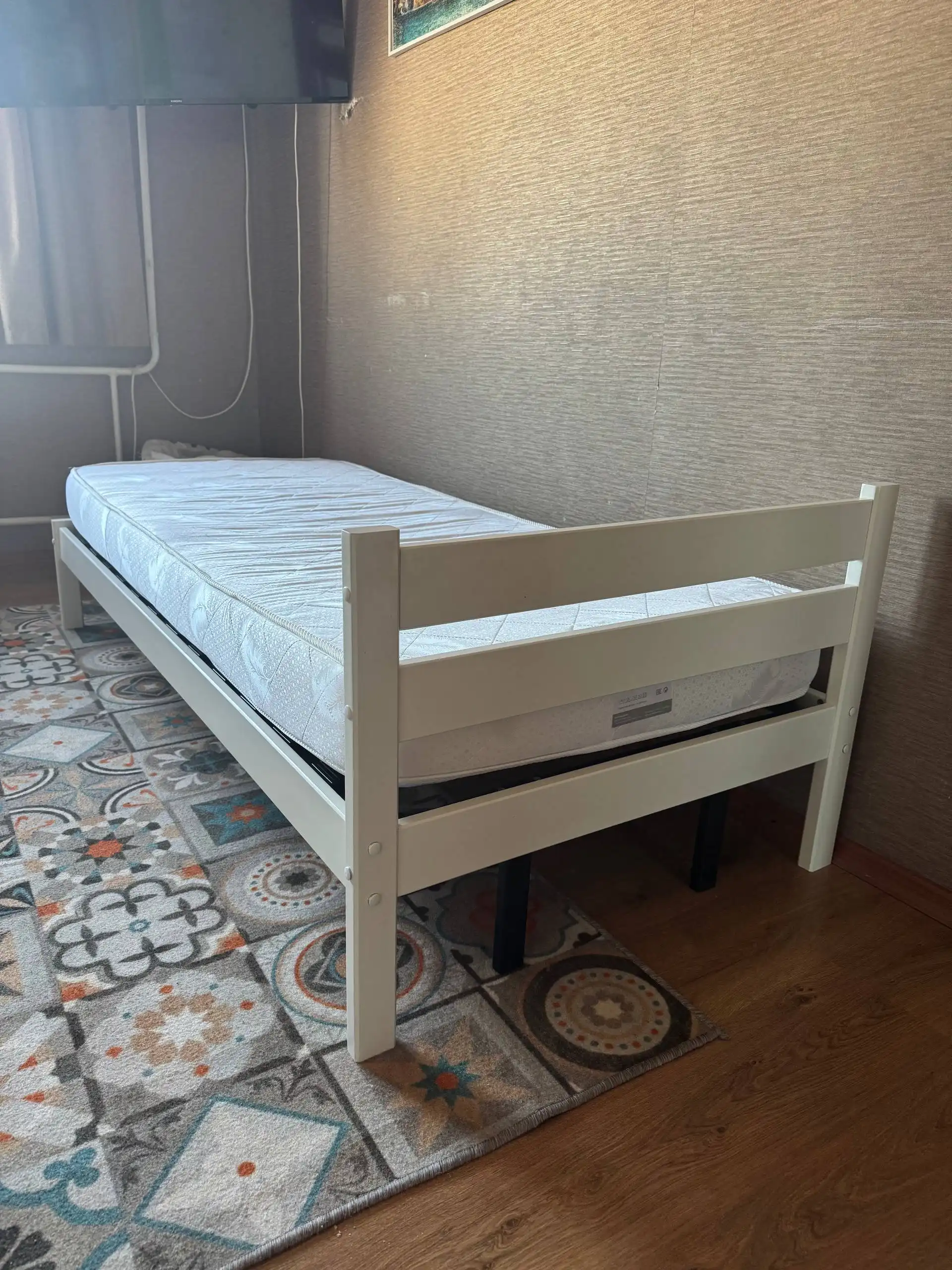 Продажа комплекта кровати с матрасом и аксессуарами