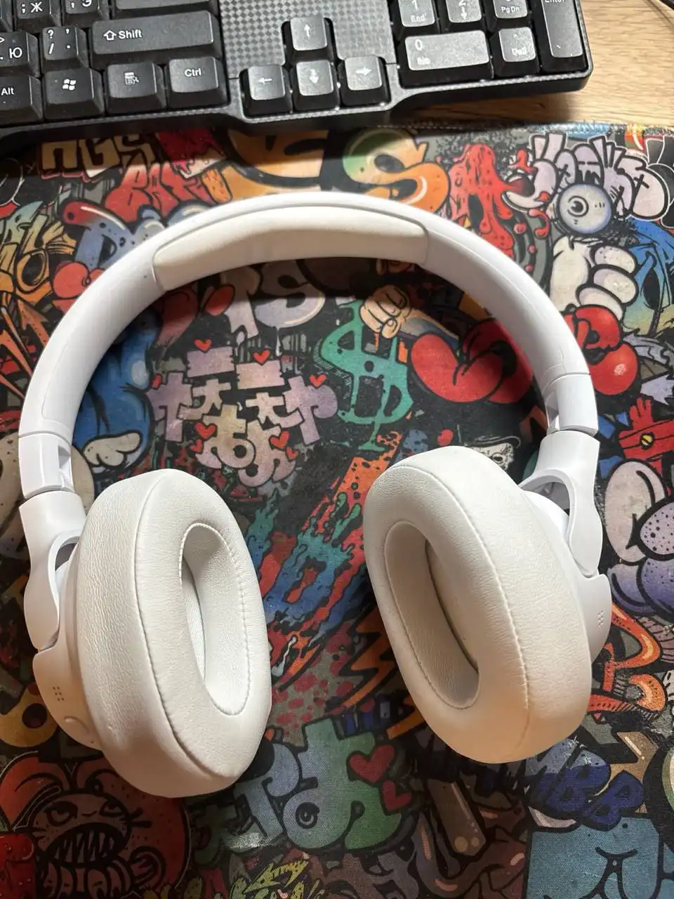 Наушники JBL 770NC в идеальном состоянии