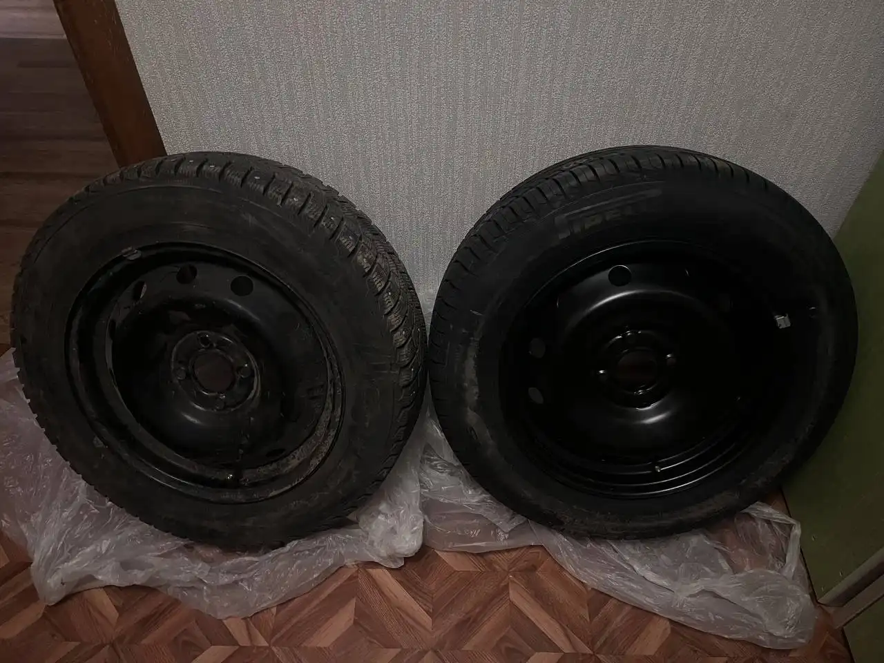 Продажа двух колес 185/65 R15