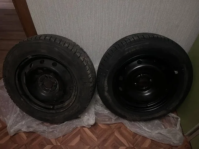 Продажа двух колес 185/65 R15 - Запчасти в Самара