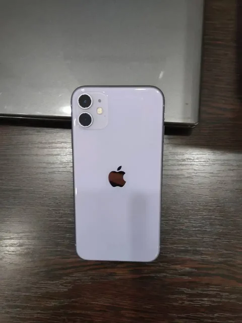 Продам iPhone 11 128 ГБ фиолетовый - Электроника в Самара