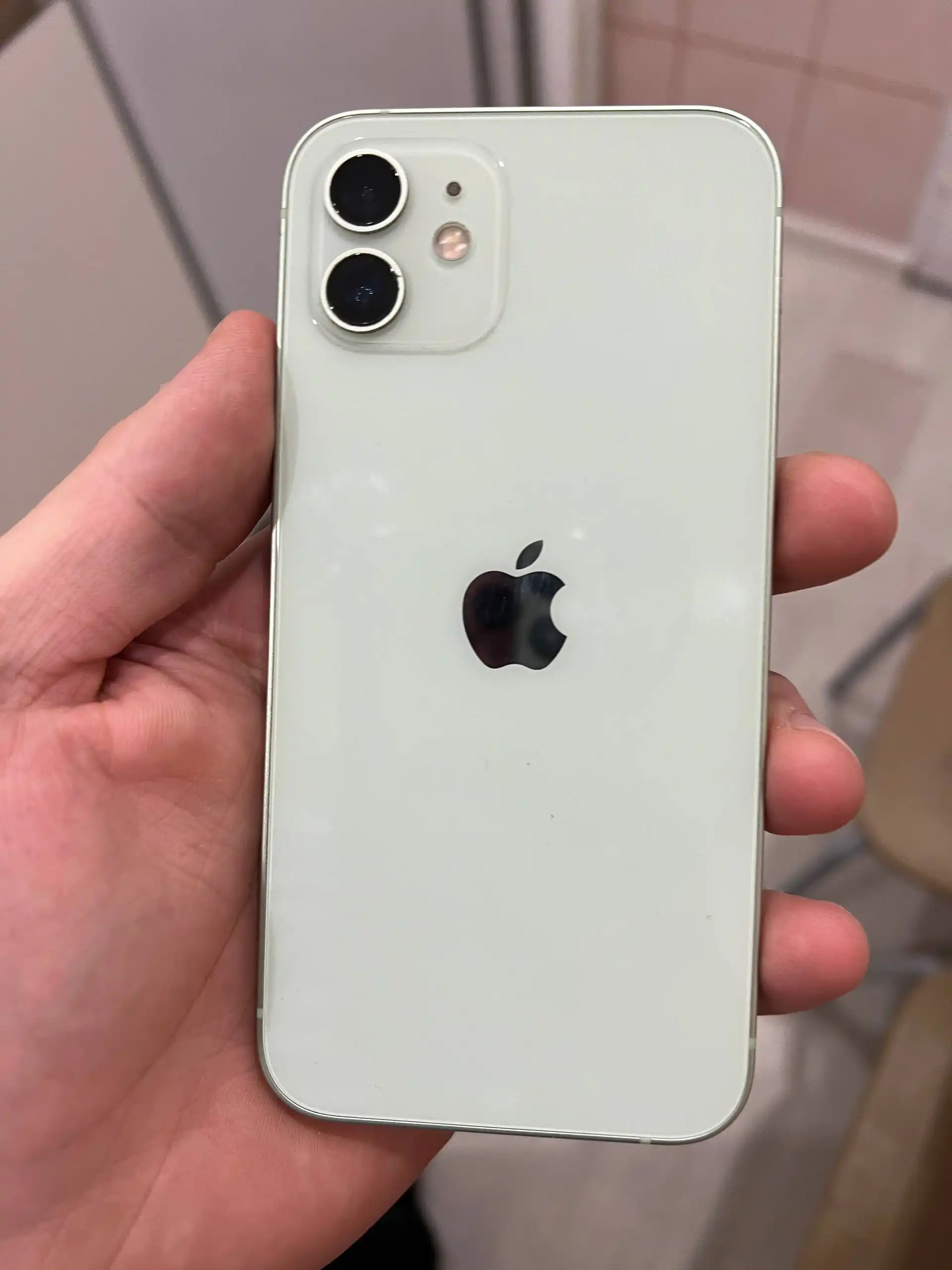 Айфон 12 256 ГБ в оригинальном состоянии