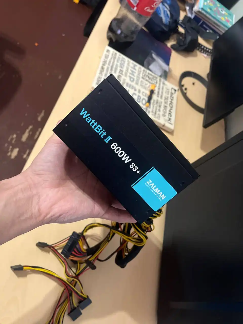 Продажа блока питания WattBit 600W 83+ модели ZM600-XII