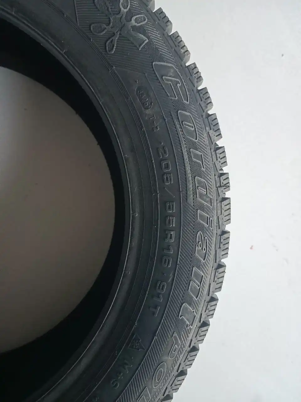 Новые зимние шипованные шины Cordiant Polar 2 205/55/r16