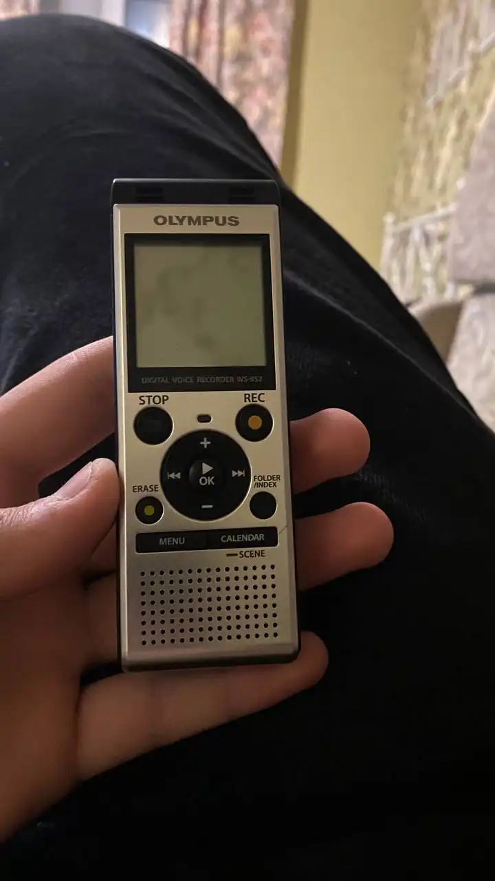 Продам диктофон Olympus в идеальном состоянии