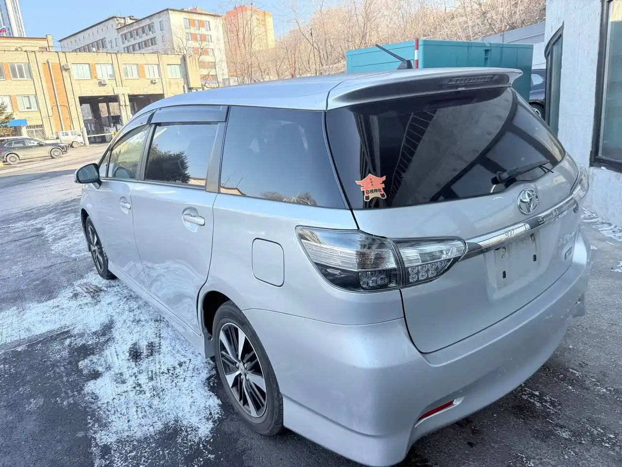 Автомобили с СВХ: Toyota Wish, Corolla, Honda Vezel - Авто в Krasnoyarsk
