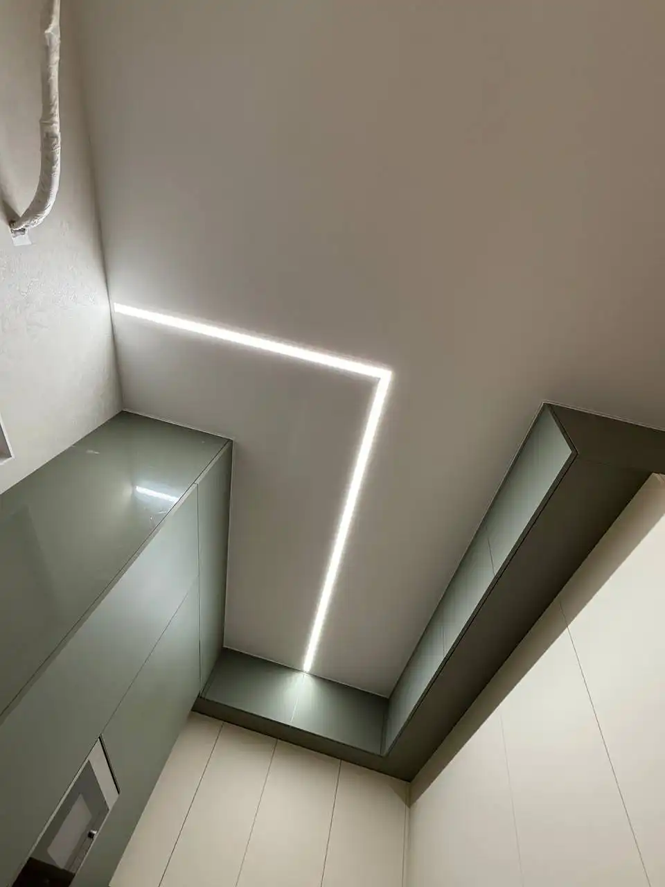 Установка натяжных потолков в Москве и МО